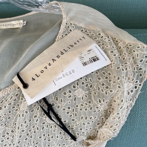 Johnny Was Top Silk Cream Sheer Eyelet NWT - Picture 11 of 15